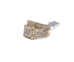 10 kt Diamond Engagement Ring Set.