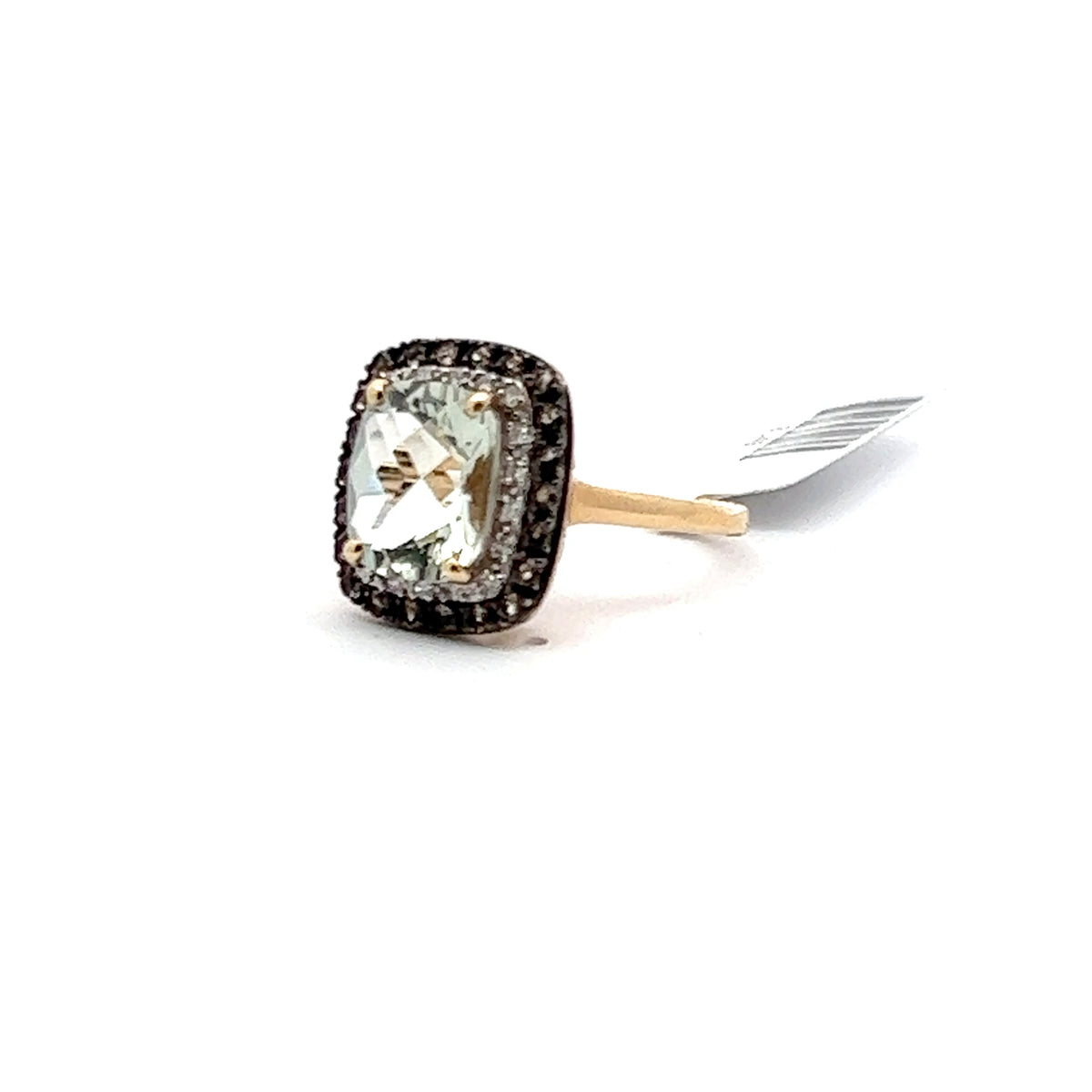 10 kt Green stone ring.