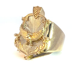 10 kt Eagle Ring.