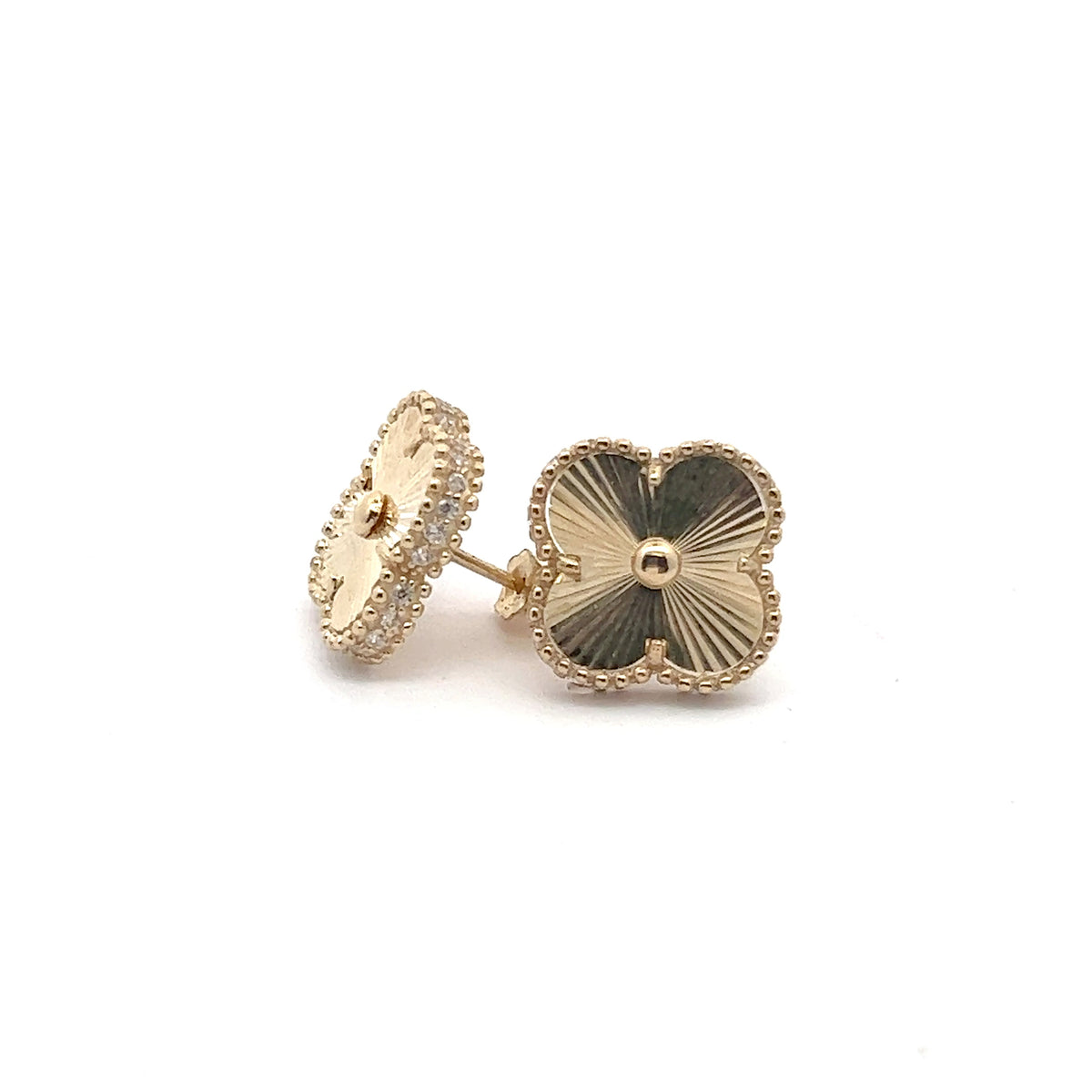 10 kt Flowers Earrings.
