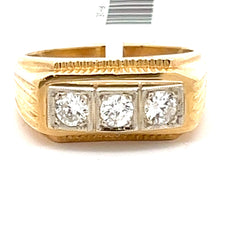 18 kt ring with diamonds.