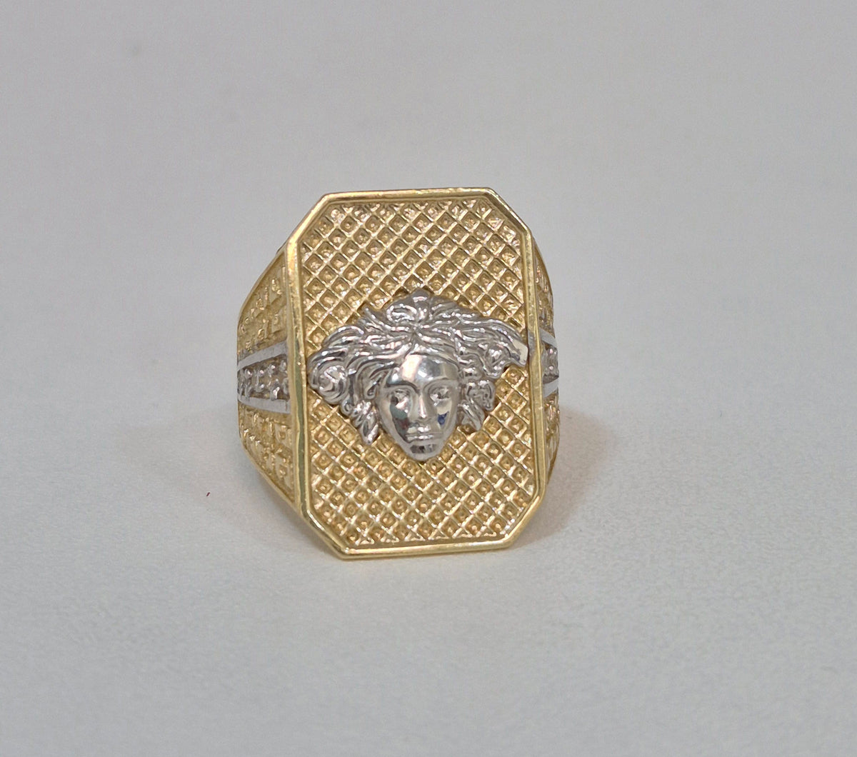 Ring